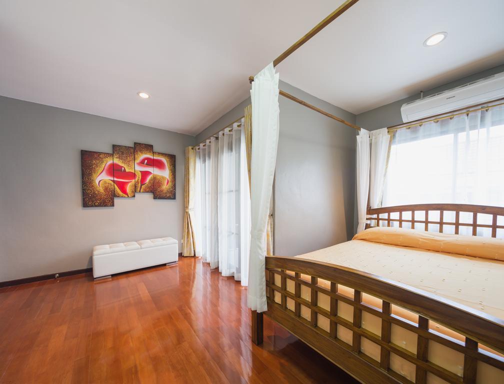 Luxury Town House In The Heart Of The Old City Čiang Mai Exteriér fotografie